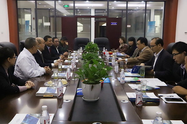 什邡市委常委副市長李先輝、四川省經(jīng)信委、德陽市經(jīng)信委、什邡市經(jīng)信局等領(lǐng)